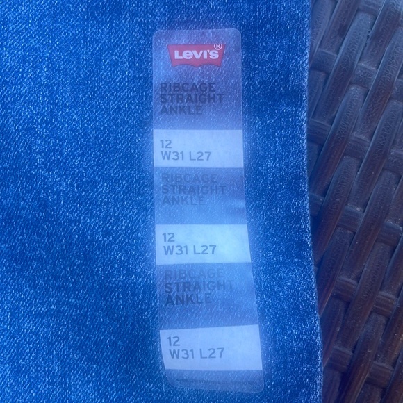 Levi’s Woman Ribcage Straight Ankle size 31 - Picture 5 of 7
